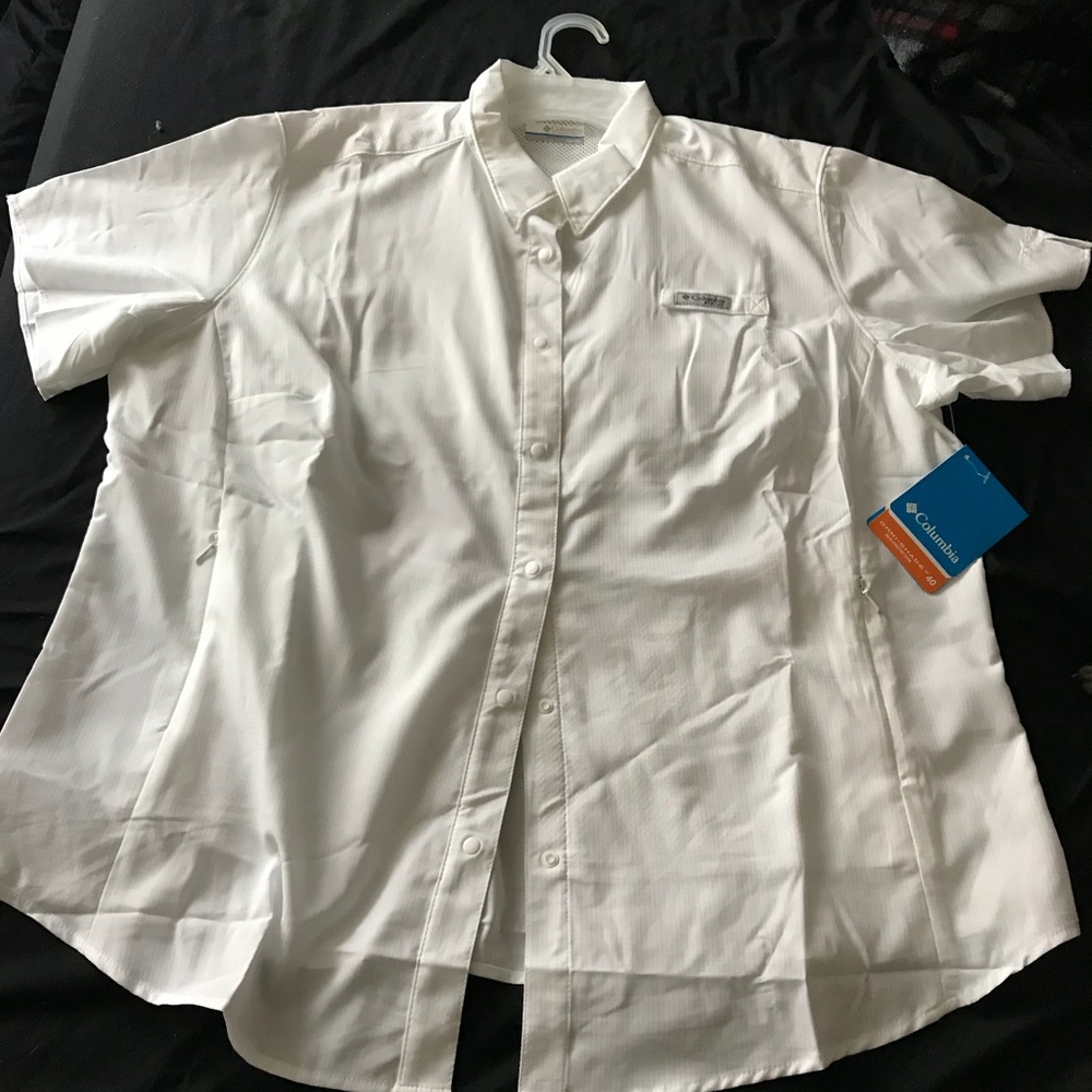 Woman’s 1X Columbia Sun Protection Fishing Shirt